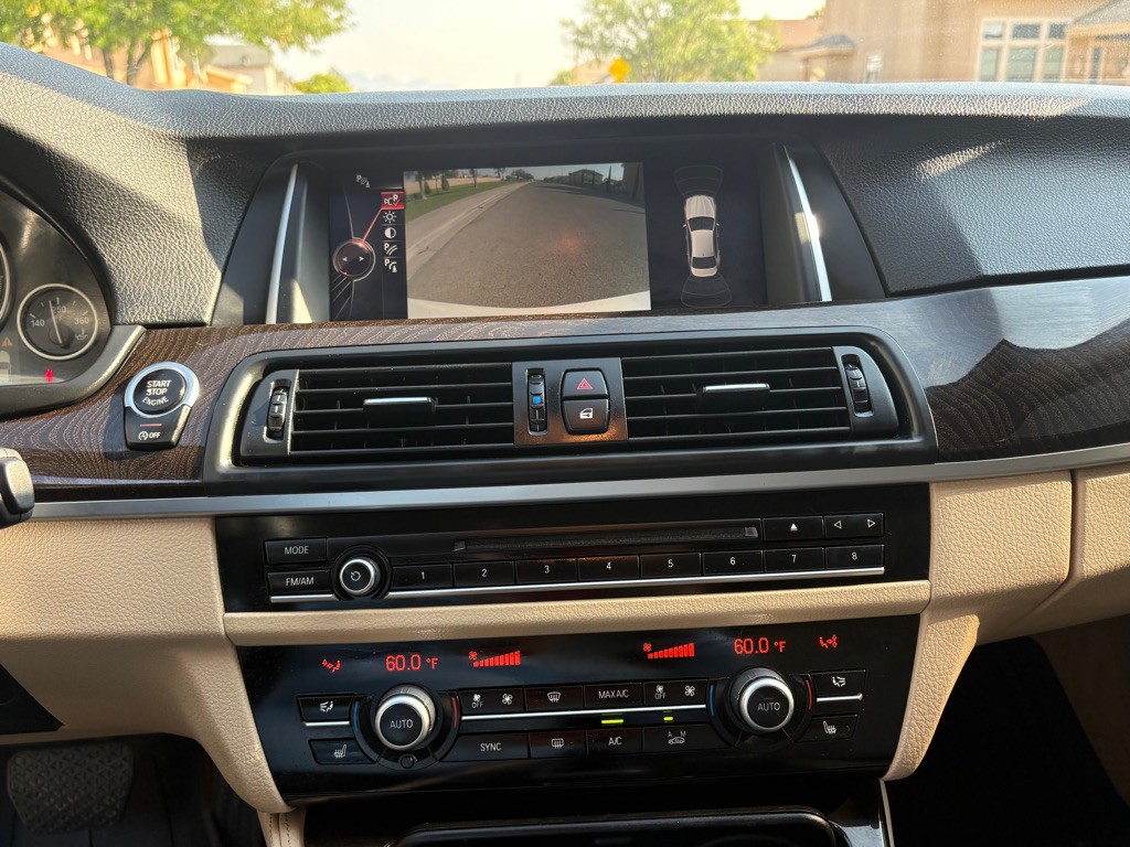 2015 BMW 5 Series Image 17