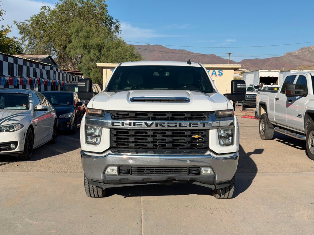 2021 Chevrolet Silverado 1500 Image 2
