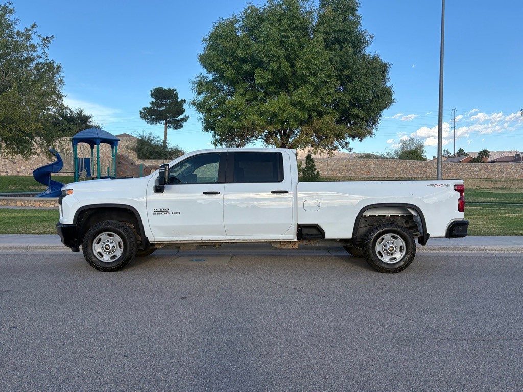 2020 Chevrolet Silverado 1500 Image 2
