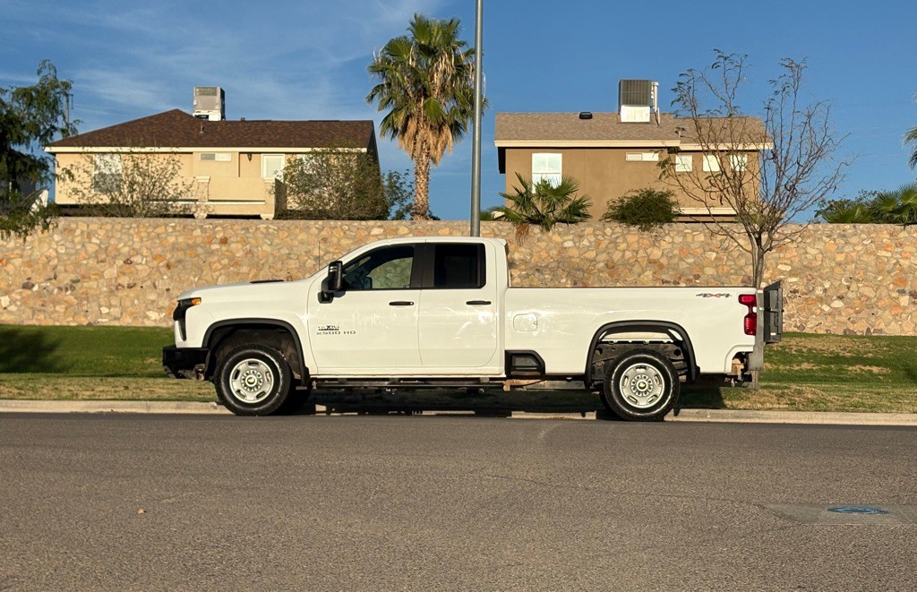 2020 Chevrolet Silverado 1500 Image 2