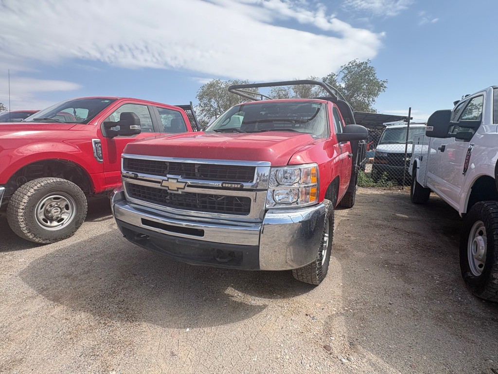 2010 Chevrolet Silverado 1500 Image 1