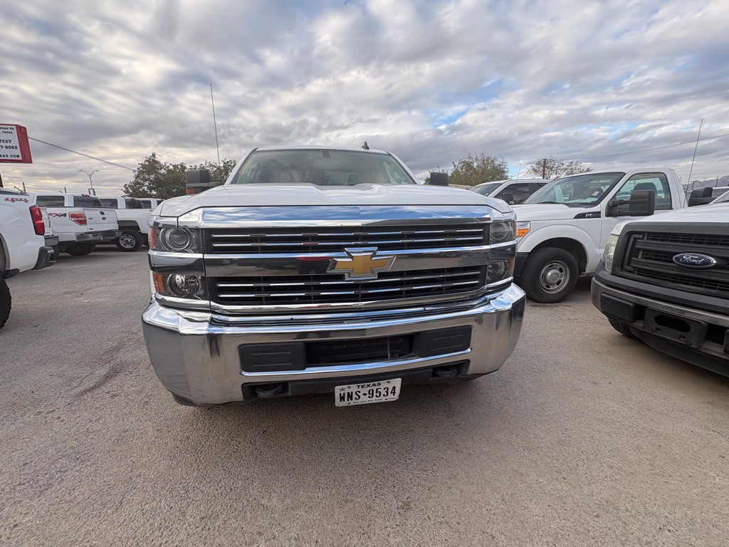 2018 Chevrolet Silverado 1500 Image 2
