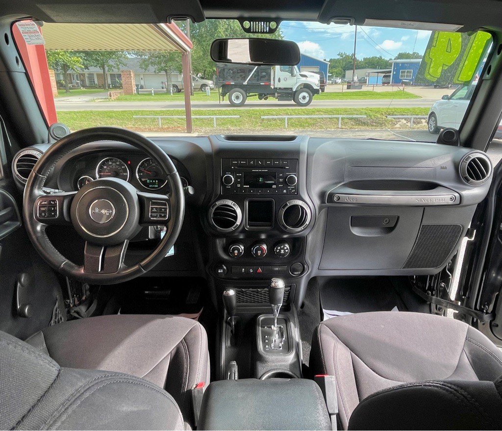 2014 Jeep Wrangler Unlimited Image 8