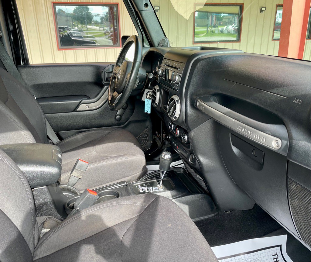 2014 Jeep Wrangler Unlimited Image 20