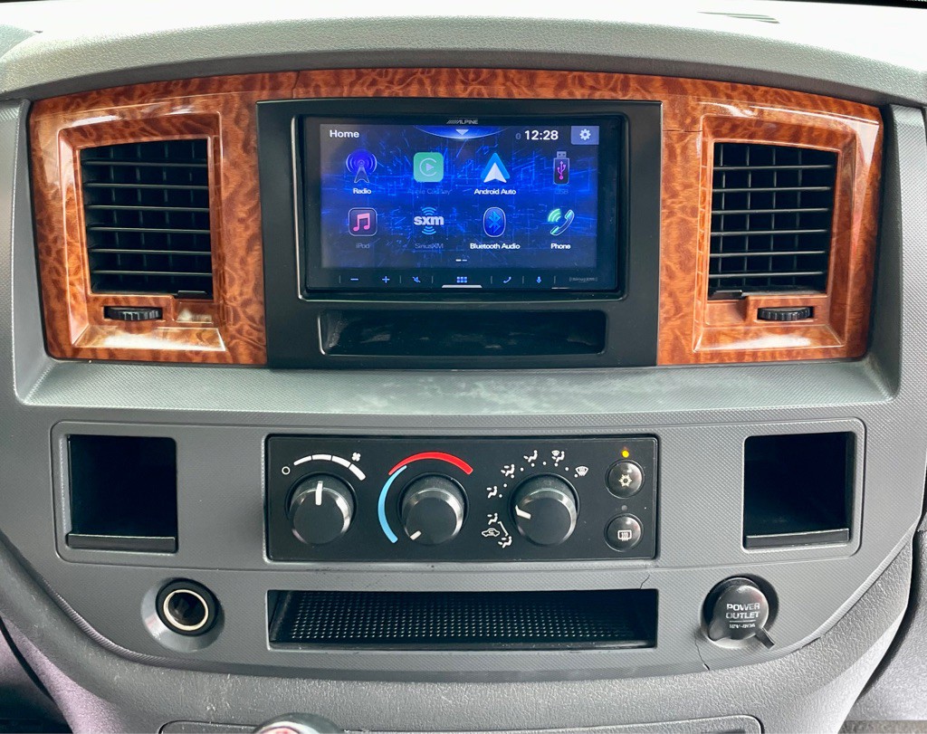 2006 Dodge Ram 3500 Image 14