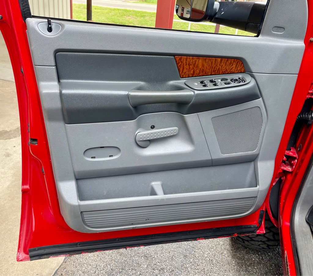 2006 Dodge Ram 3500 Image 16