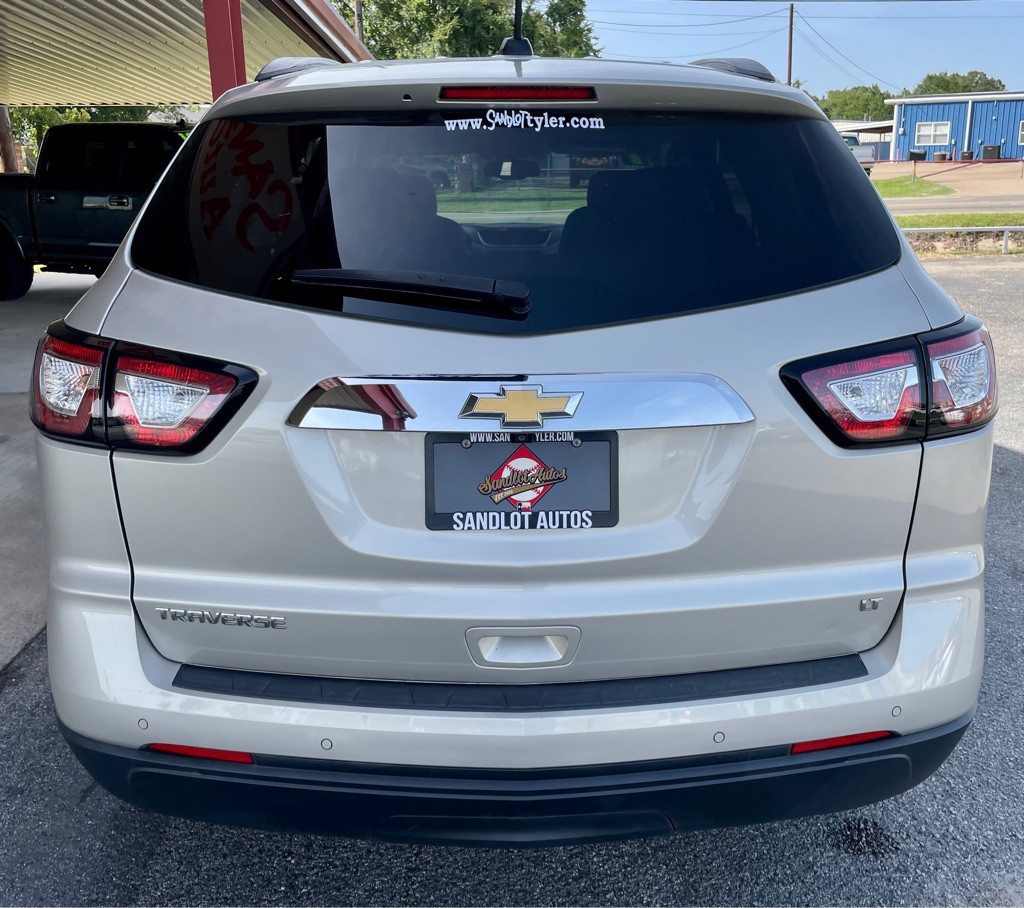 2017 Chevrolet Traverse Image 5