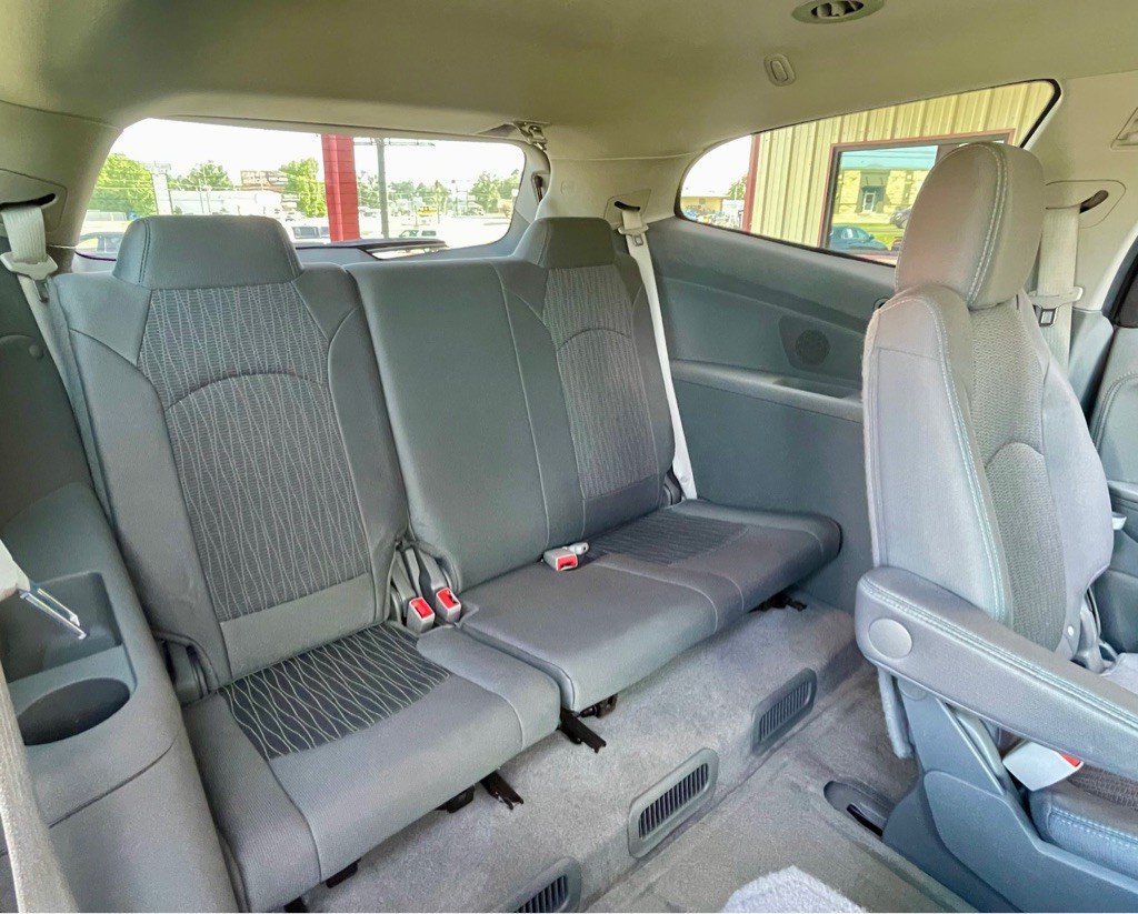 2017 Chevrolet Traverse Image 23
