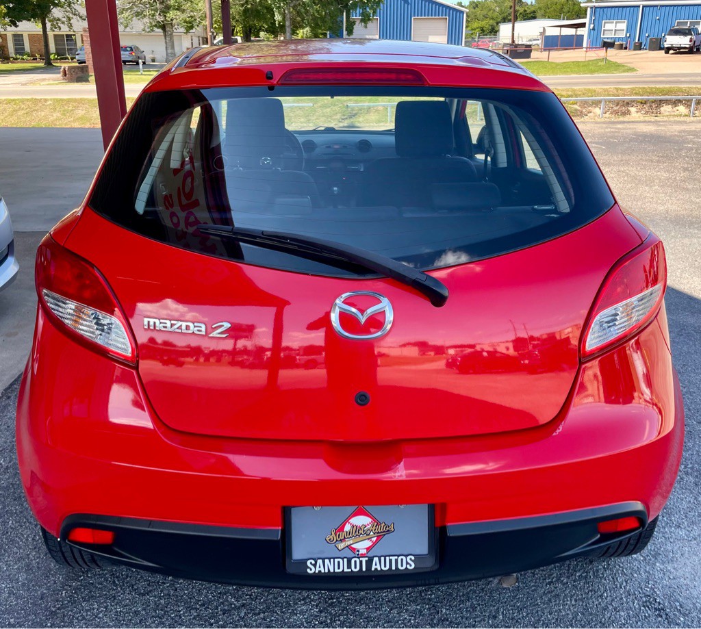 2013 Mazda Mazda2 Image 6