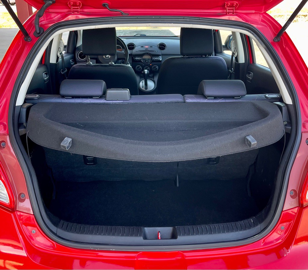 2013 Mazda Mazda2 Image 7