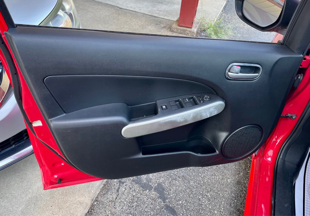 2013 Mazda Mazda2 Image 21