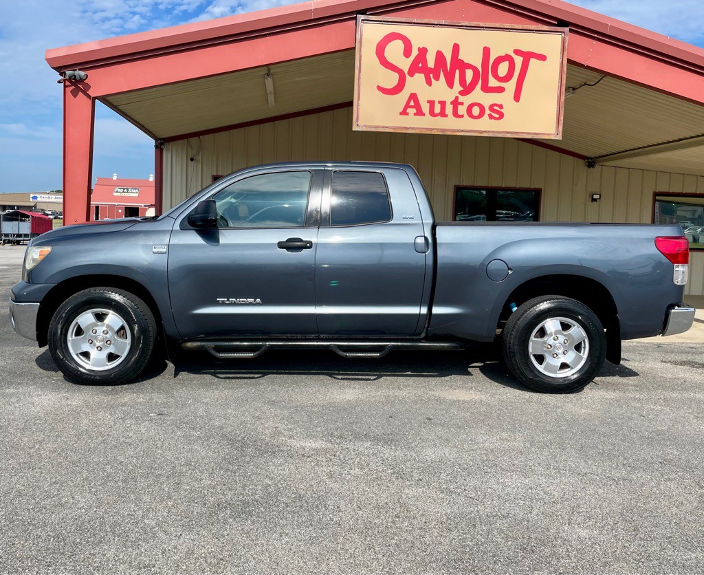 2010 Toyota Tundra Image 2