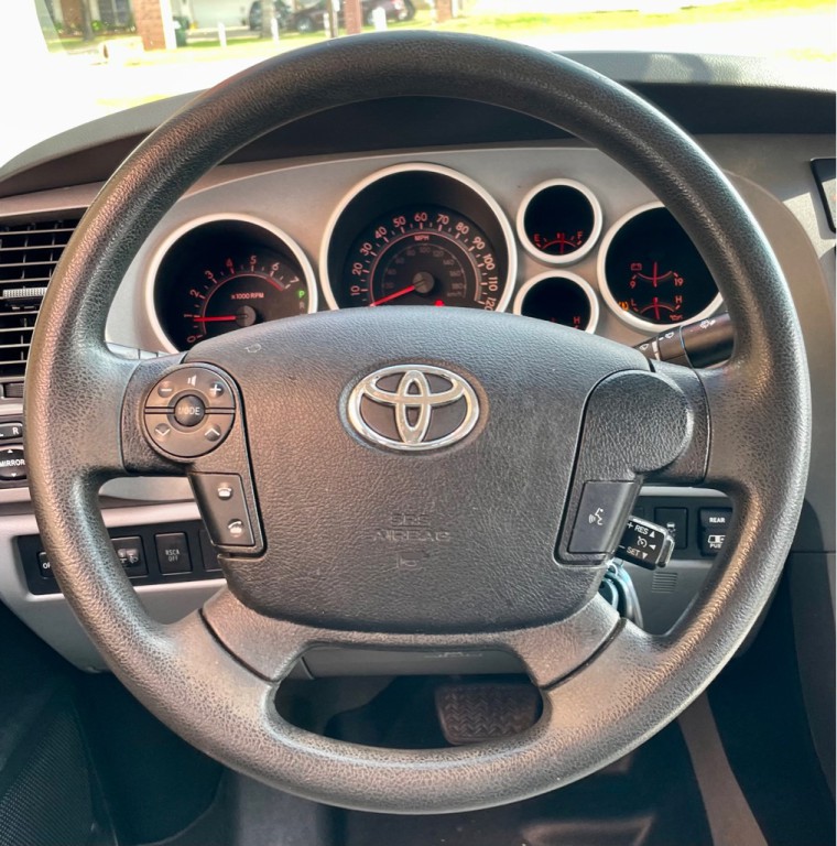 2010 Toyota Tundra Image 22