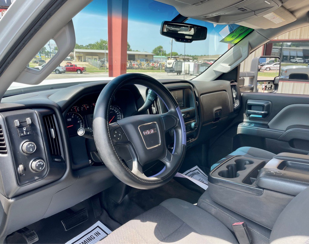 2018 GMC Sierra Image 8