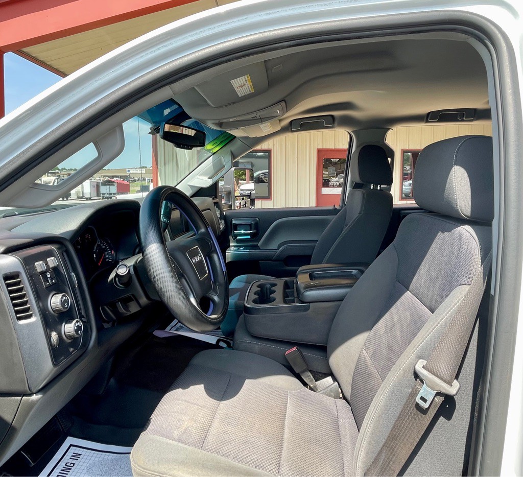 2018 GMC Sierra Image 9