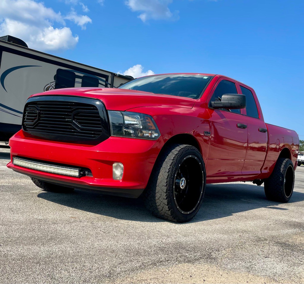 2018 RAM 1500 Image 1