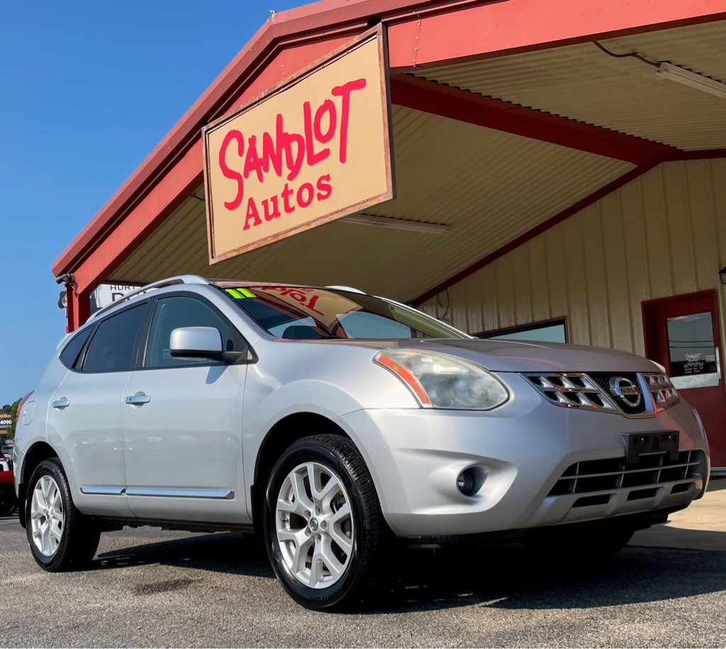 2011 Nissan Rogue Image 3