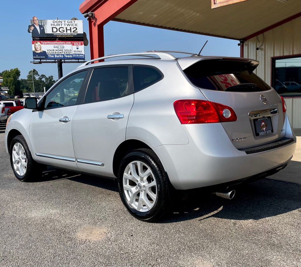 2011 Nissan Rogue Image 8