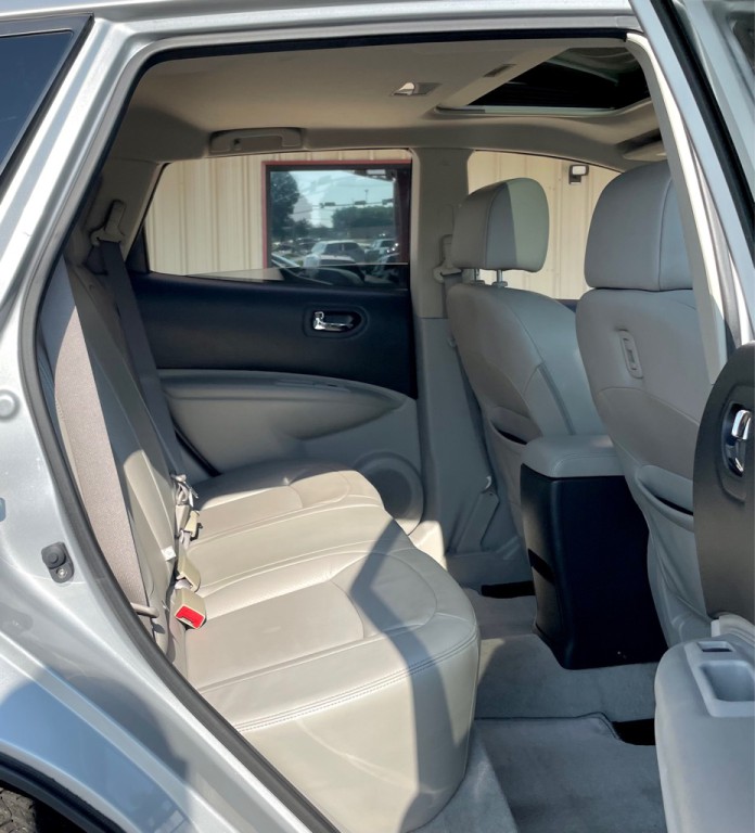 2011 Nissan Rogue Image 21