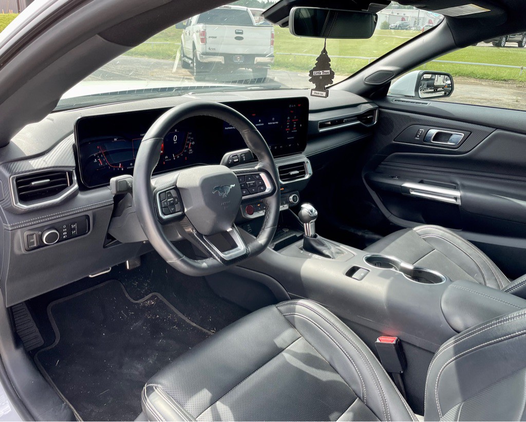 2024 Ford Mustang Image 6