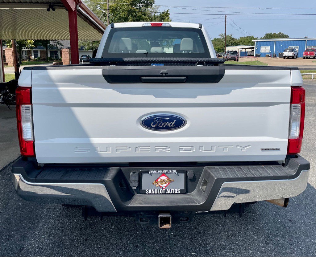 2017 Ford F-250 Image 6