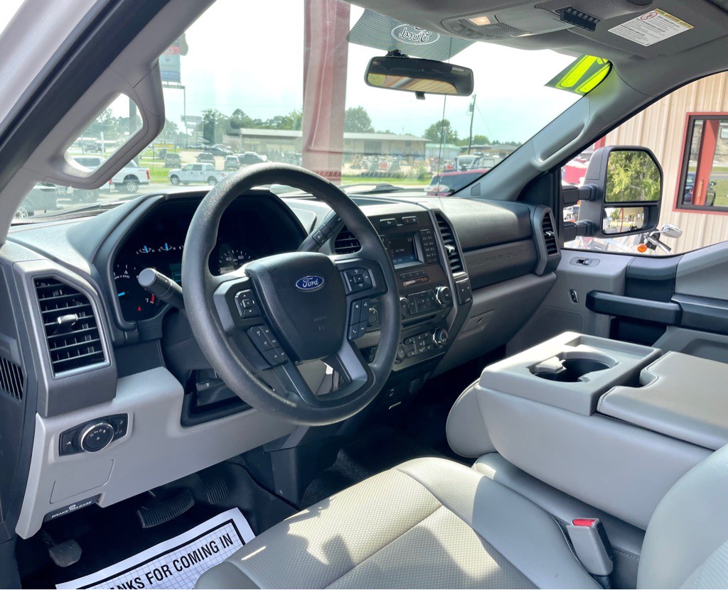 2017 Ford F-250 Image 9