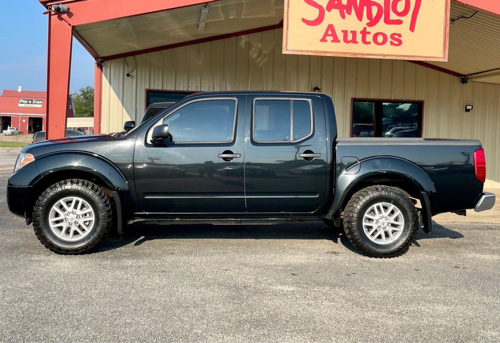 2019 Nissan Frontier Image 2