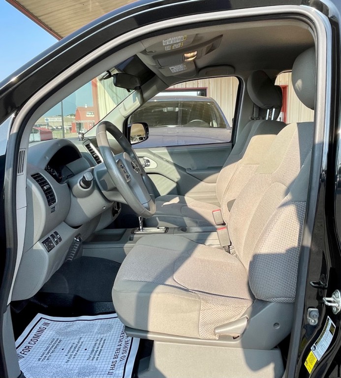 2019 Nissan Frontier Image 8