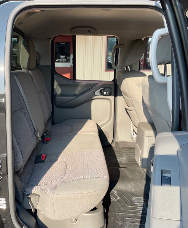 2019 Nissan Frontier Image 11