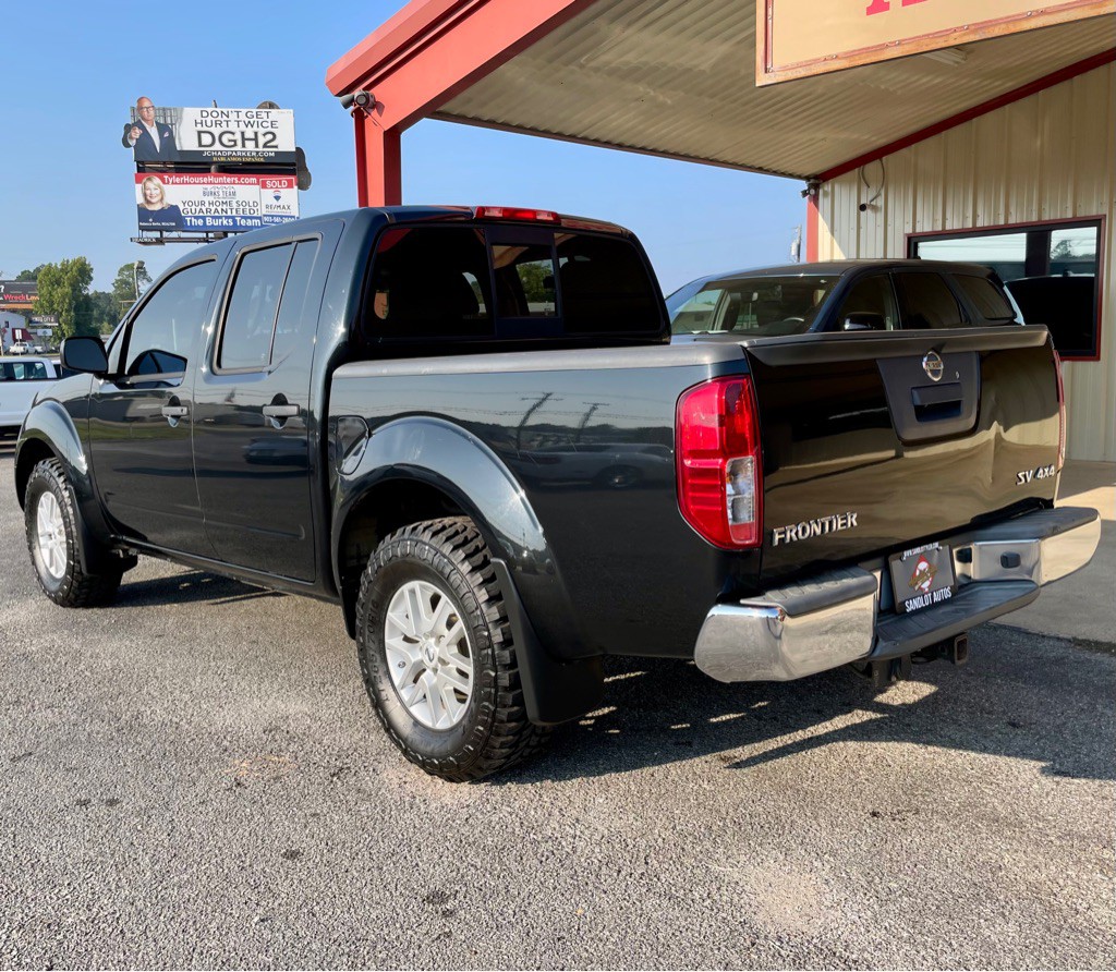 2019 Nissan Frontier Image 15
