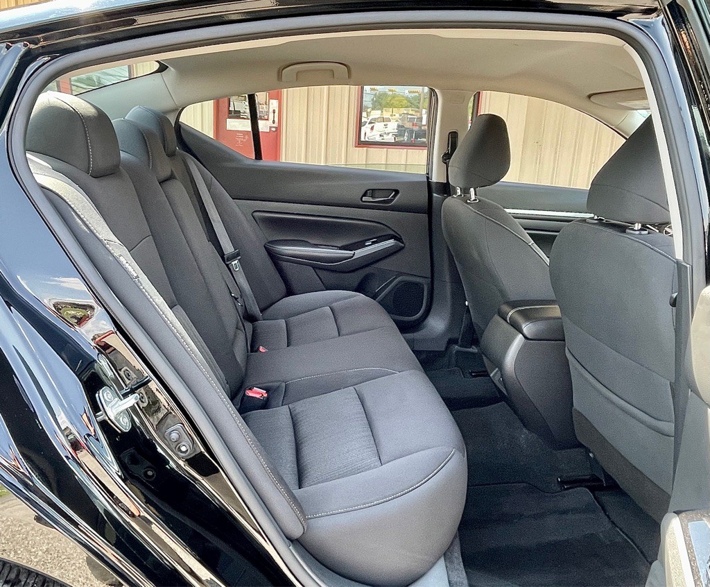 2023 Nissan Altima Image 19