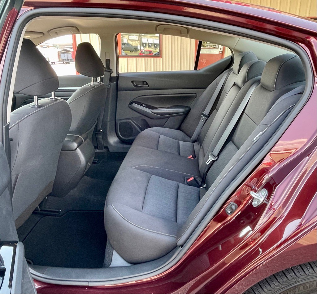 2023 Nissan Altima Image 11