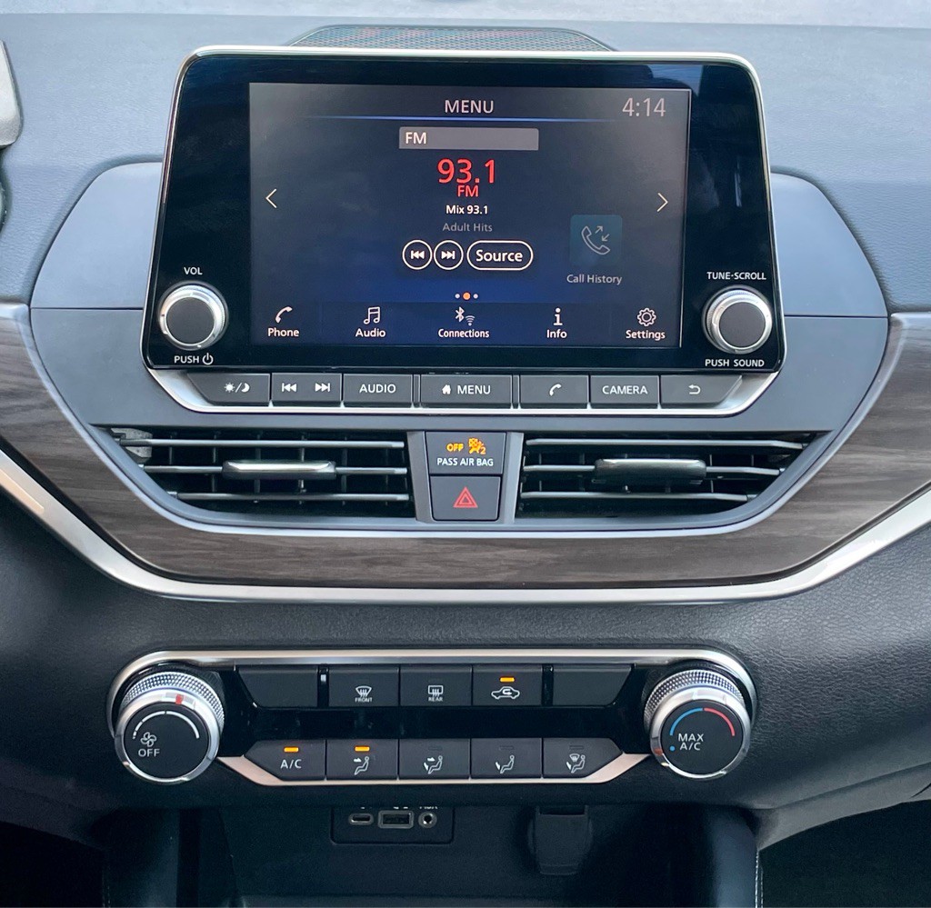 2023 Nissan Altima Image 12