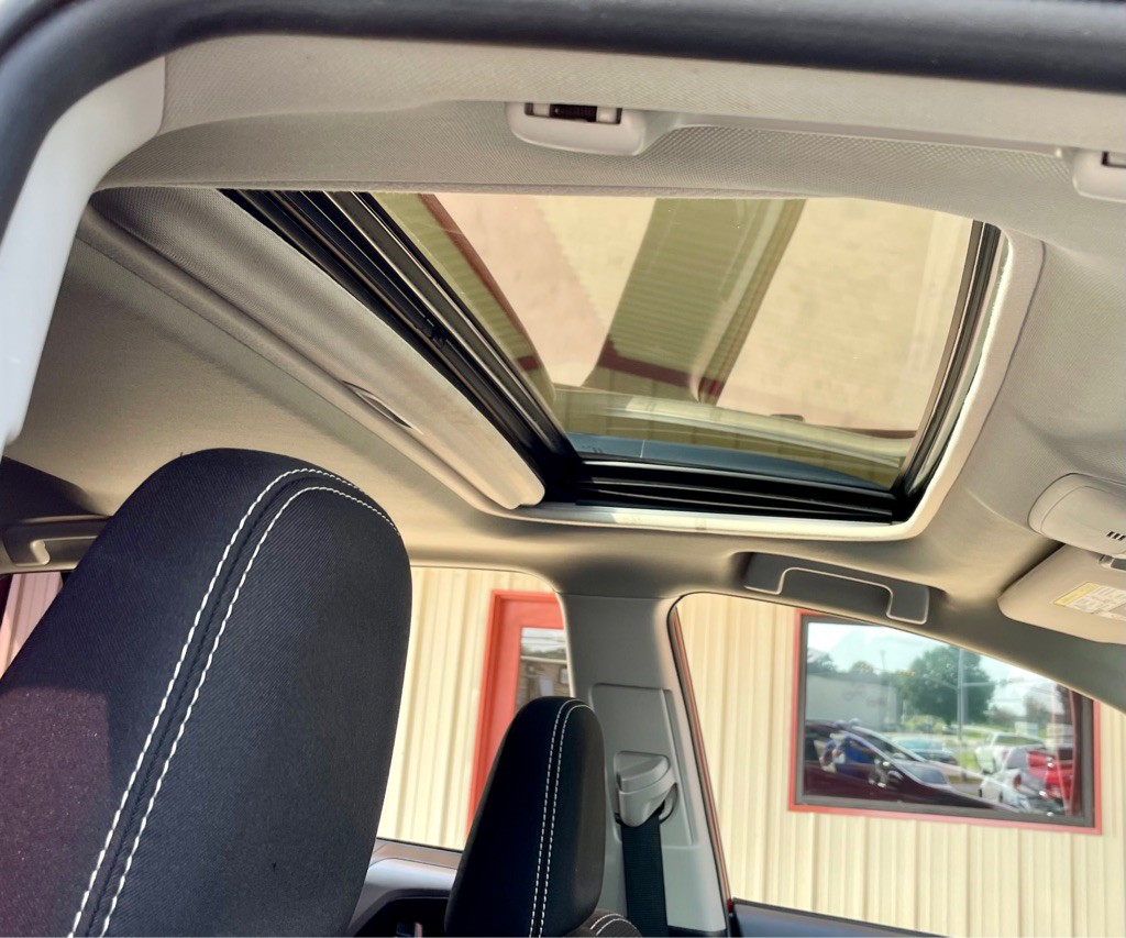 2018 Toyota Rav4 Image 22