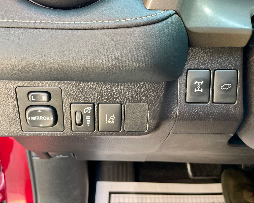 2018 Toyota Rav4 Image 23