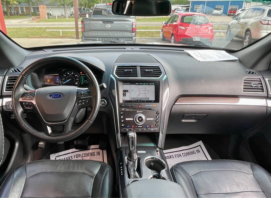 2016 Ford Explorer Image 8