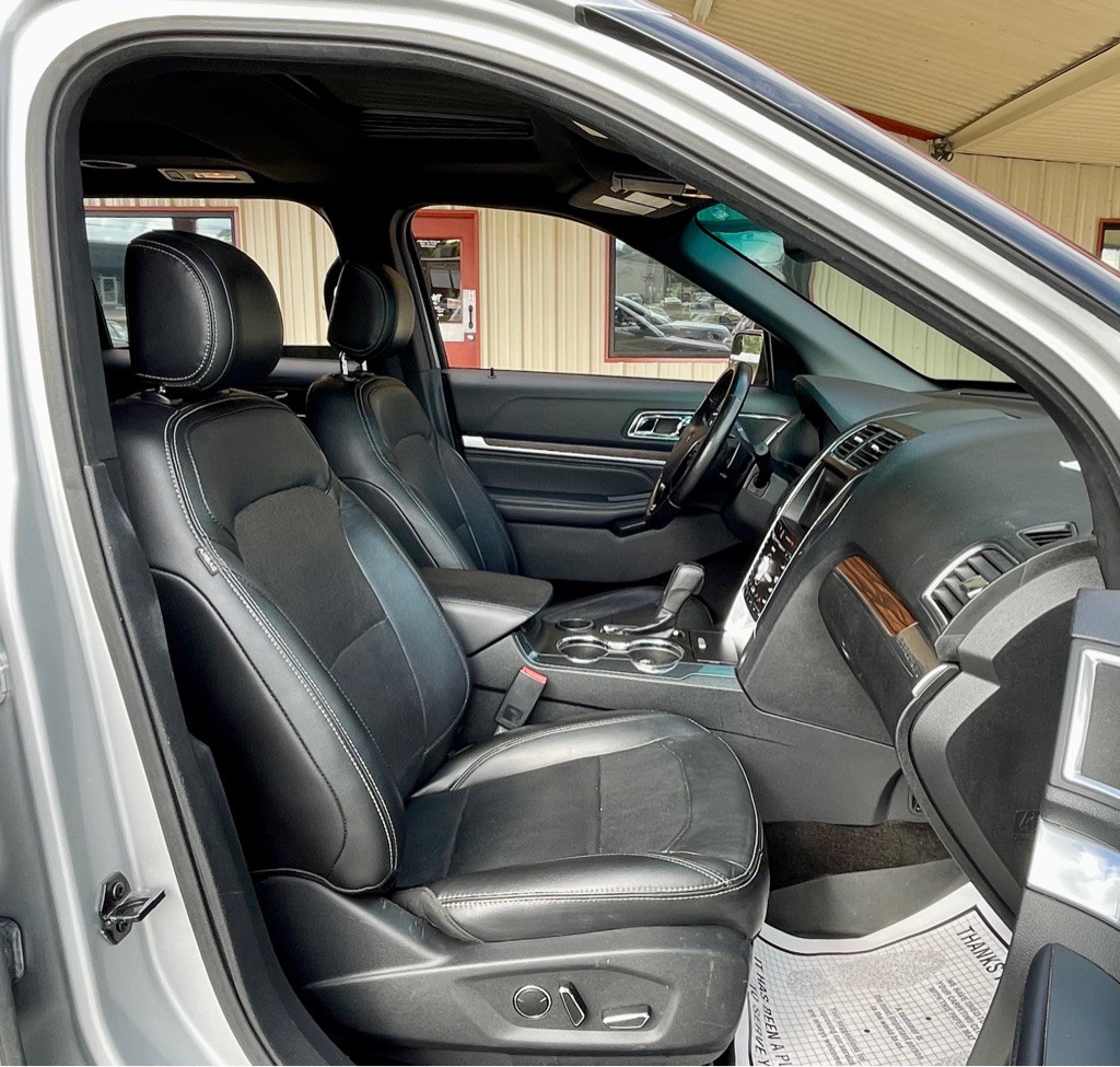 2016 Ford Explorer Image 21