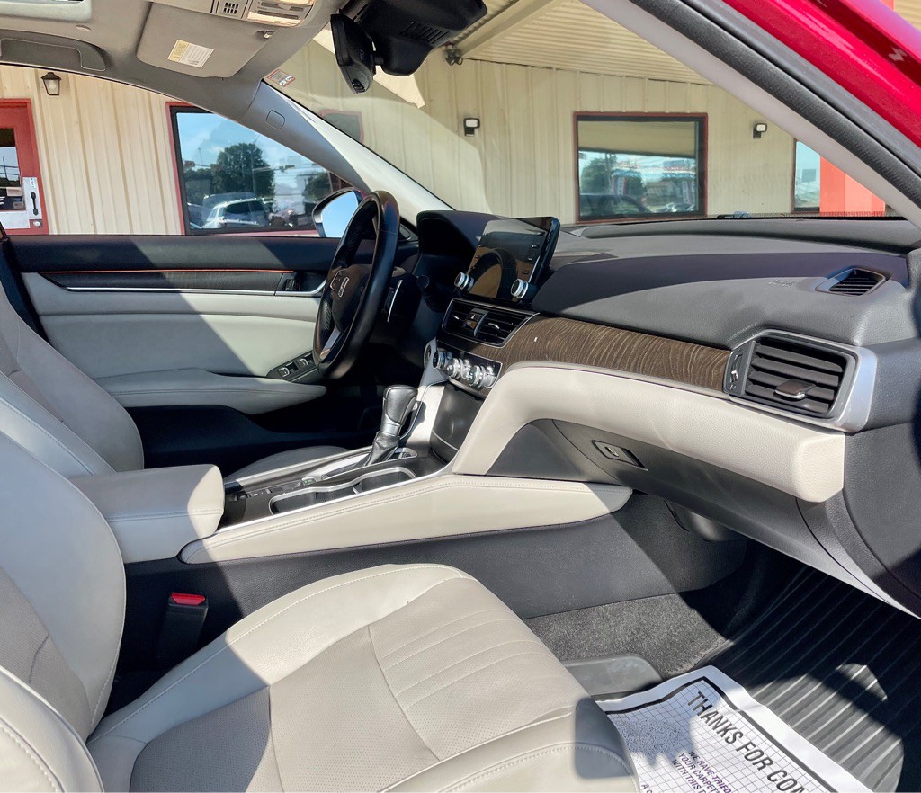 2018 Honda Accord Image 23