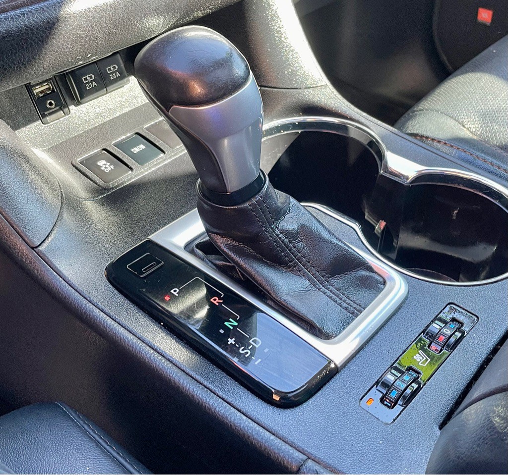 2017 Toyota Highlander Image 16