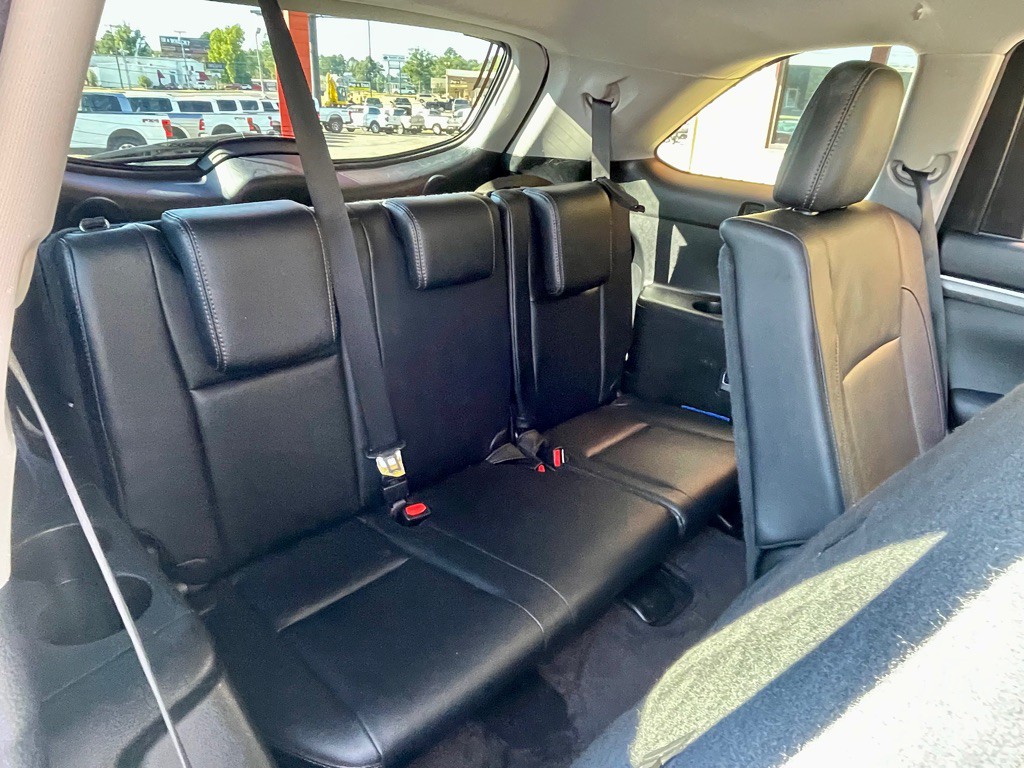 2017 Toyota Highlander Image 23