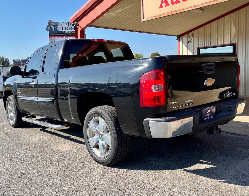 2011 Chevrolet Silverado 1500 Image 12