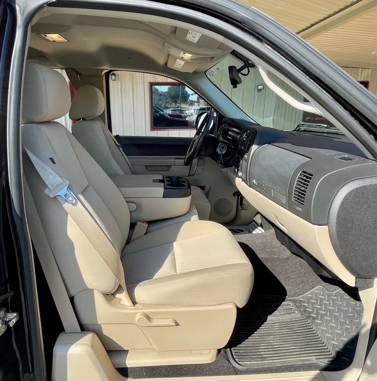 2011 Chevrolet Silverado 1500 Image 17