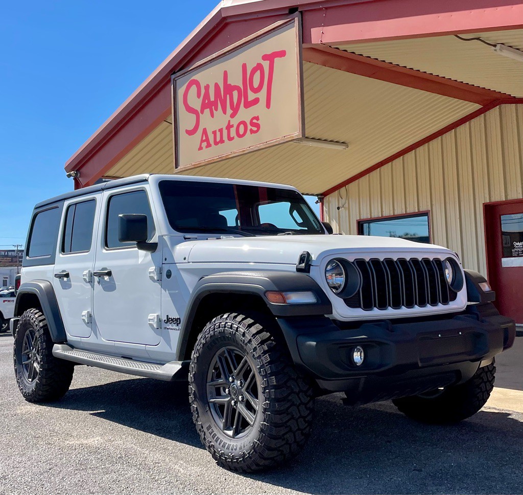 2025 Jeep Wrangler Image 3
