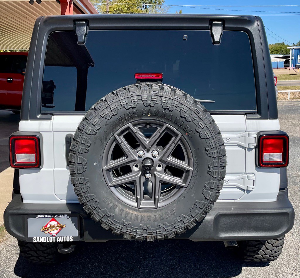 2025 Jeep Wrangler Image 6