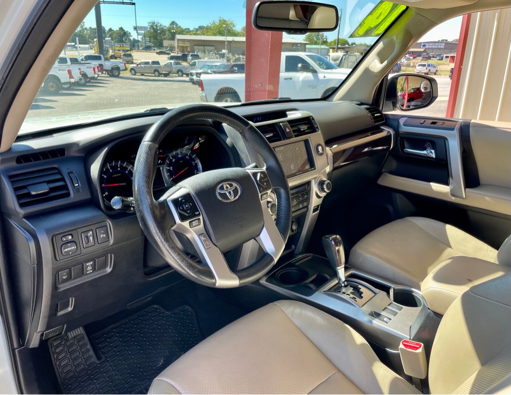 2014 Toyota 4Runner Image 9