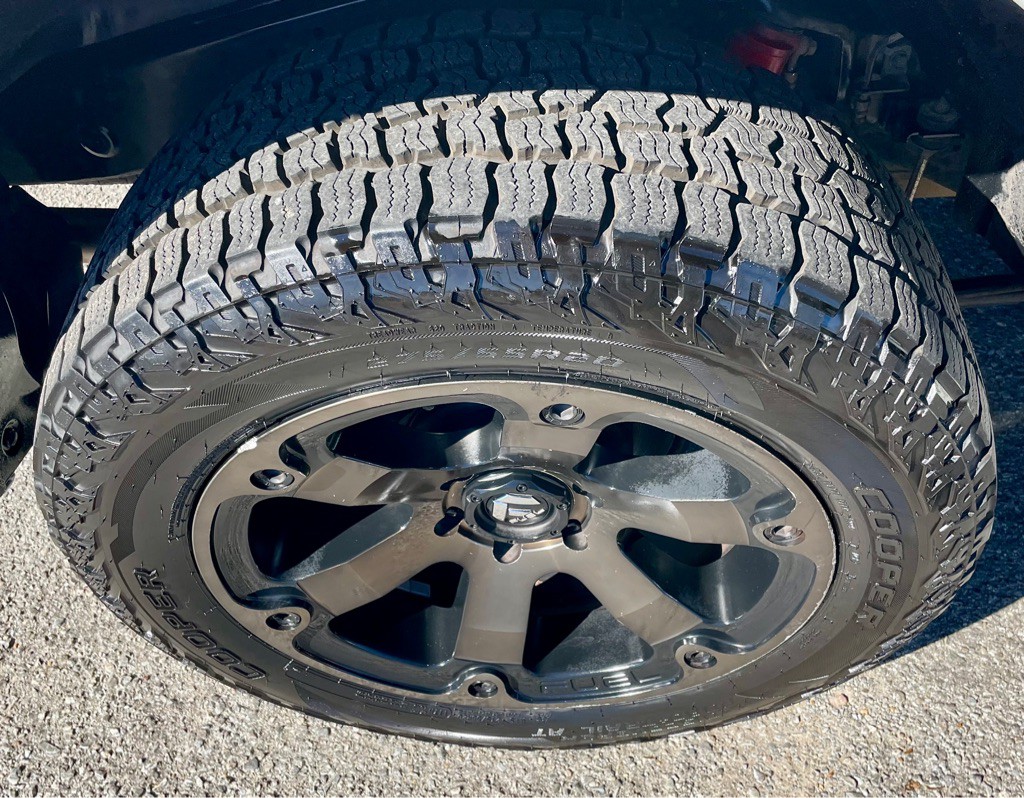 2014 Toyota 4Runner Image 24