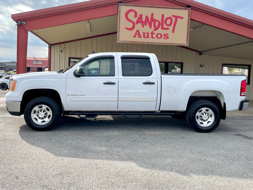 2009 GMC Sierra Image 2