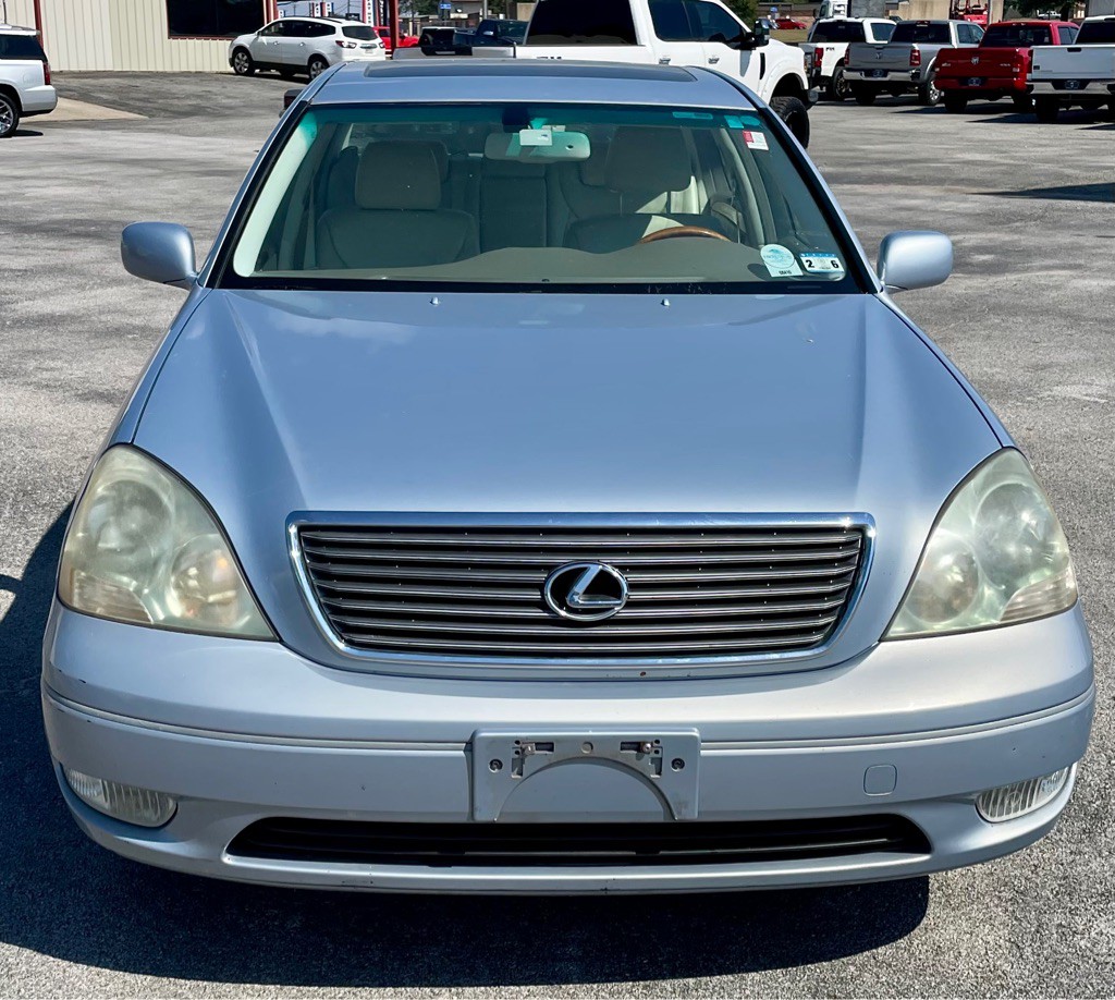 2002 Lexus LS Image 2
