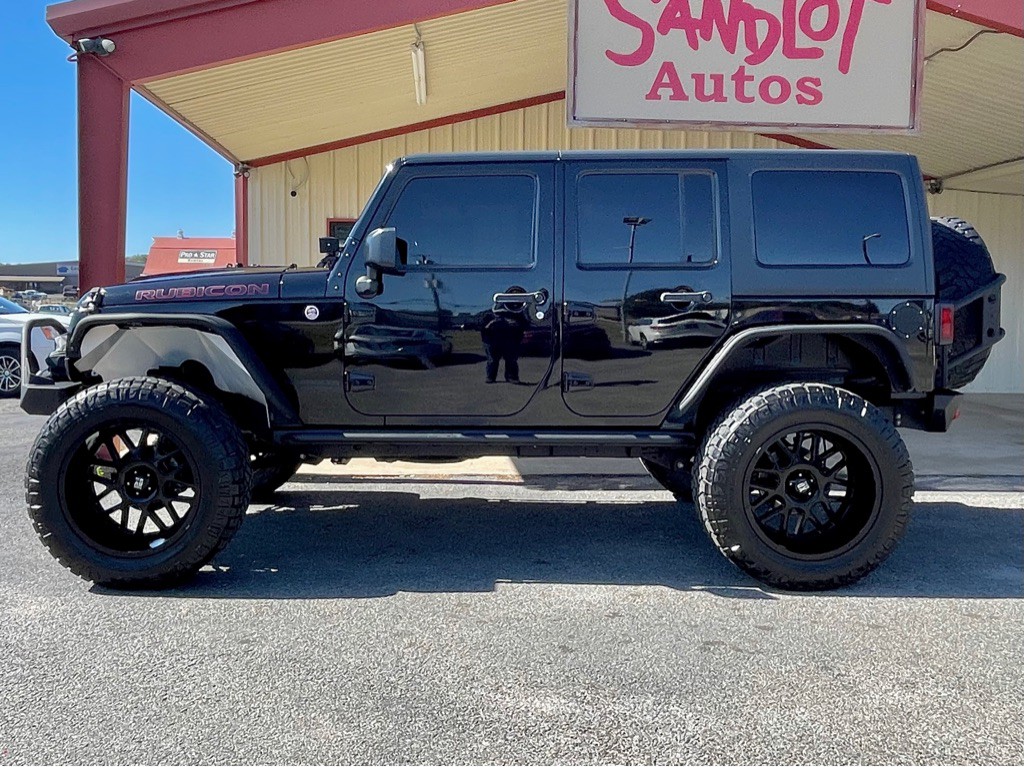 2015 Jeep Wrangler Unlimited Image 2