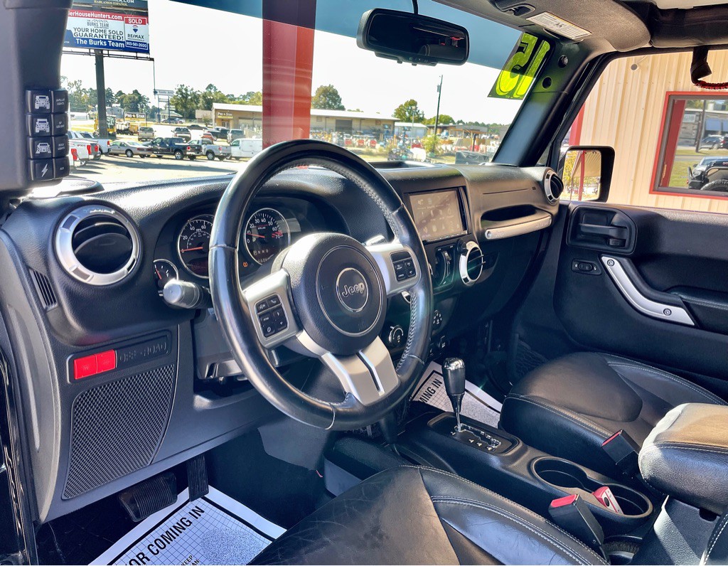 2015 Jeep Wrangler Unlimited Image 9